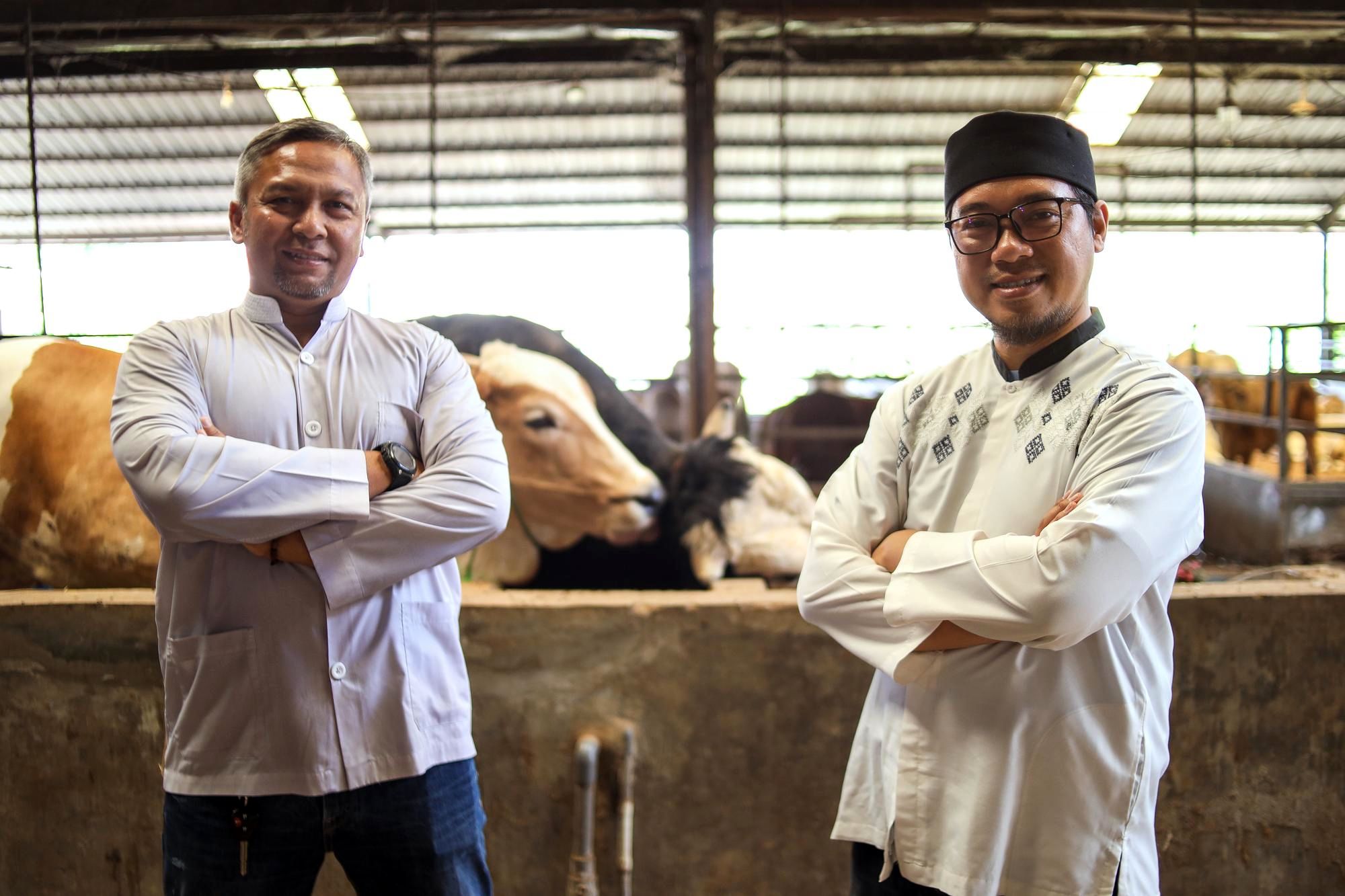 لباس کار مناسب برای مشاغل کشاورزی و دامپروری چیست؟