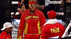 کتک‌خوری که در پول غلت می‌زند!