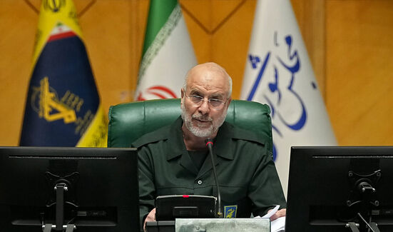 رئیس مجلس: خیابان، محل میتینگ انتخاباتی نیست