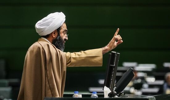 انتقاد تند نقدعلی از عراق: ملت عراق دست نشاندگی را بر نمی تابد/ الزیدی لگر می خواهد دوام بیاورد، شرطش تعامل مثبت با ایران است