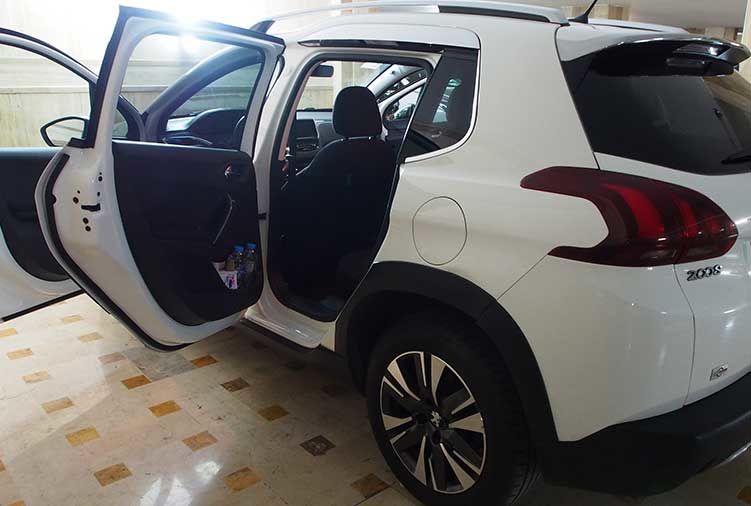 همه چیز درباره کارواش بی آب در محل؛ راهنمای جامع شستشو خودرو بدون مصرف آب