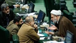 تلاش تندروها برای تخریب دستاوردهای دولت