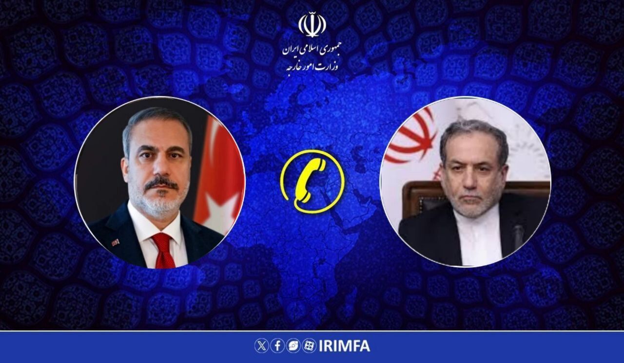 گفت&zwnj;وگوی تلفنی عراقچی با وزیر خارجه ترکیه و عاصم منیر