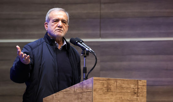 پزشکیان: ارتباط عمیق‌تر دانش‌آموزان با درس مستلزم مهارت‌افزایی و محتوای تصویری است