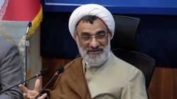 دبیر شورای انقلاب فرهنگی پنهان کاری کرده است؟