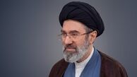 حاج آقا سیدمجتبی خامنه‌ای در شب دفن رهبر شهید از ساعت ۱۲ شب تا ۷ صبح در حرم امام رضا(ع) بودند