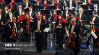 نوازندگی و خوانندگی را بای یک شغل واقعی دید