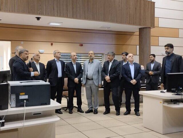 حضور رئیس جمهور در مرکز ملی راهبری شبکه برق ایران