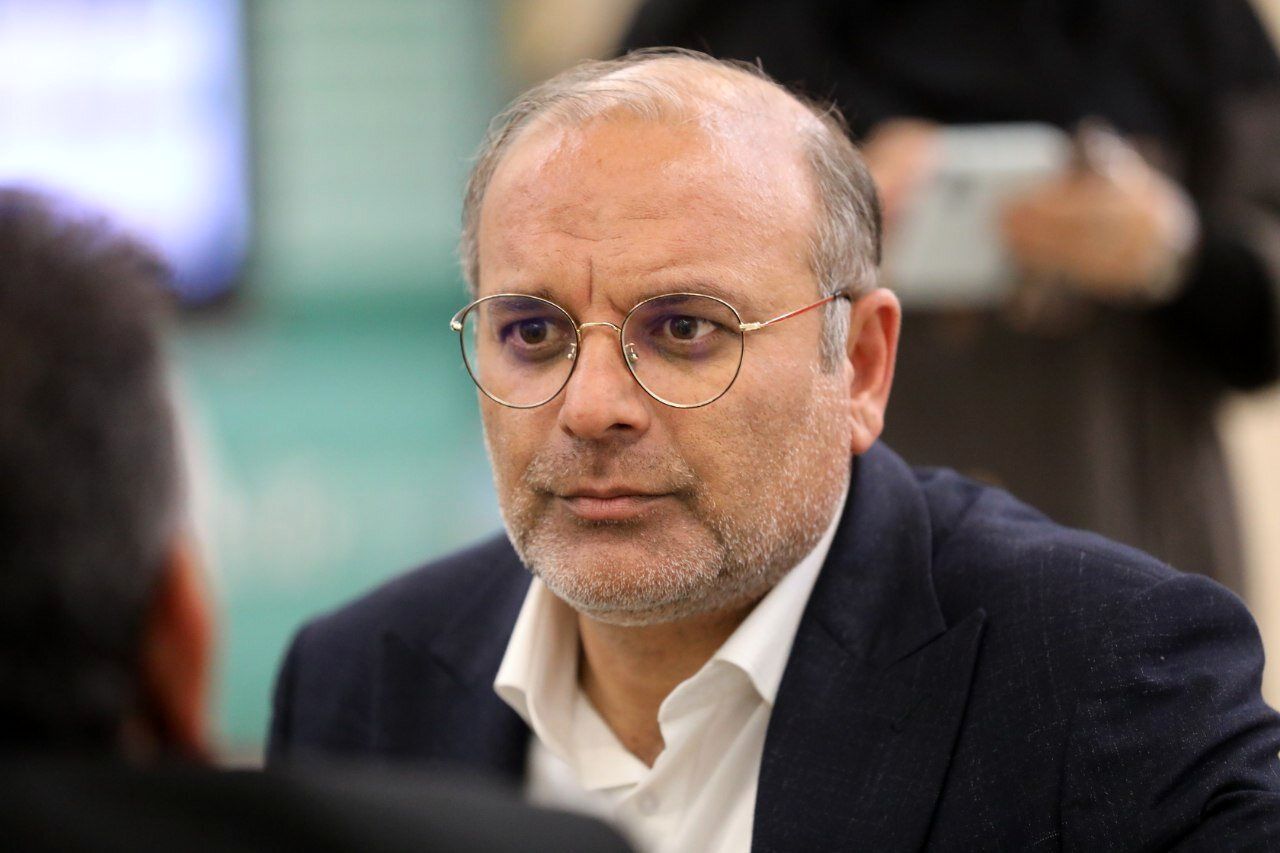 واکنش نماینده مجلس به مهدی کوچک‌زاده: مردم به دنبال نان هستند، دیگر دعوای زرگری جواب نمی‌دهد