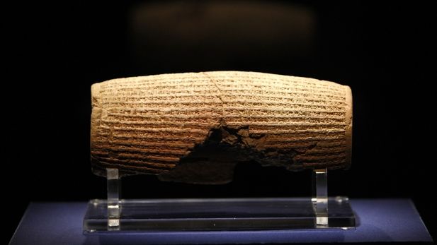 منشور کوروش کبیر به‌عنوان یکی از نخستین منشورهای حقوق بشر جهان به رسمیت شناخته شد