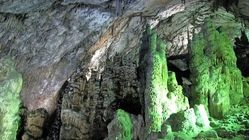 موزه‌ای با بلندترین استالاگمیت‌های ایران