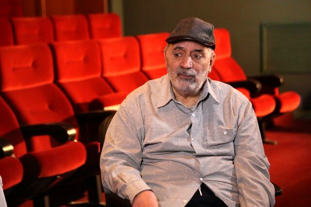 خون بر شمشیر پیروز است
