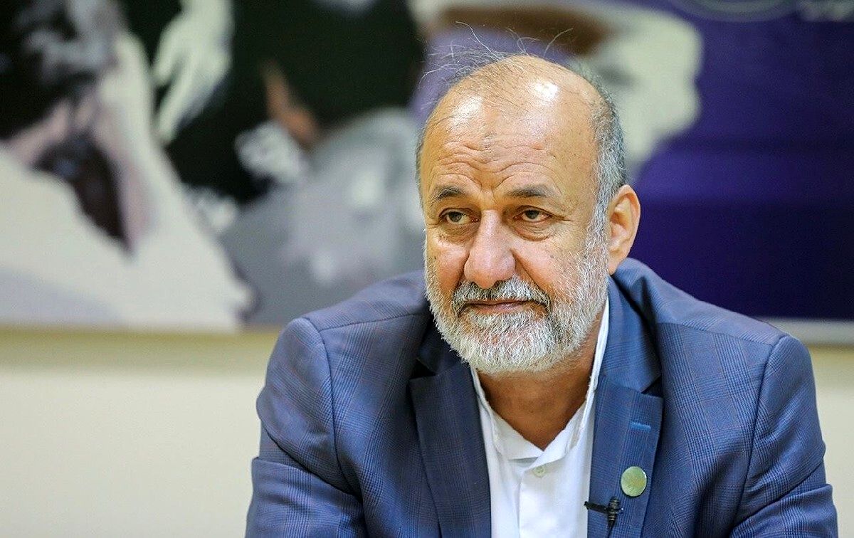 تندروها از سکوت مدبرانه و صداقت و امانتداری رییس دولت جدید سوءاستفاده میکنند