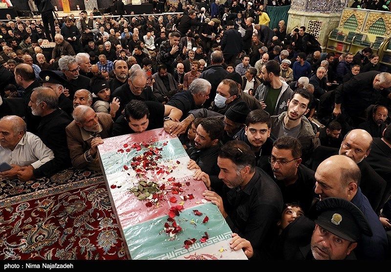 عکس | مراسم وداع با پیکرهای مطهر ۱۲ شهید گمنام در حرم مطهر رضوی