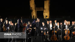 نماینده مسیحیان ارمنی جنوب ایران به اجرای ارکستر فیلارمونیک ارمنستان در تخت جمشید واکنش نشان داد
