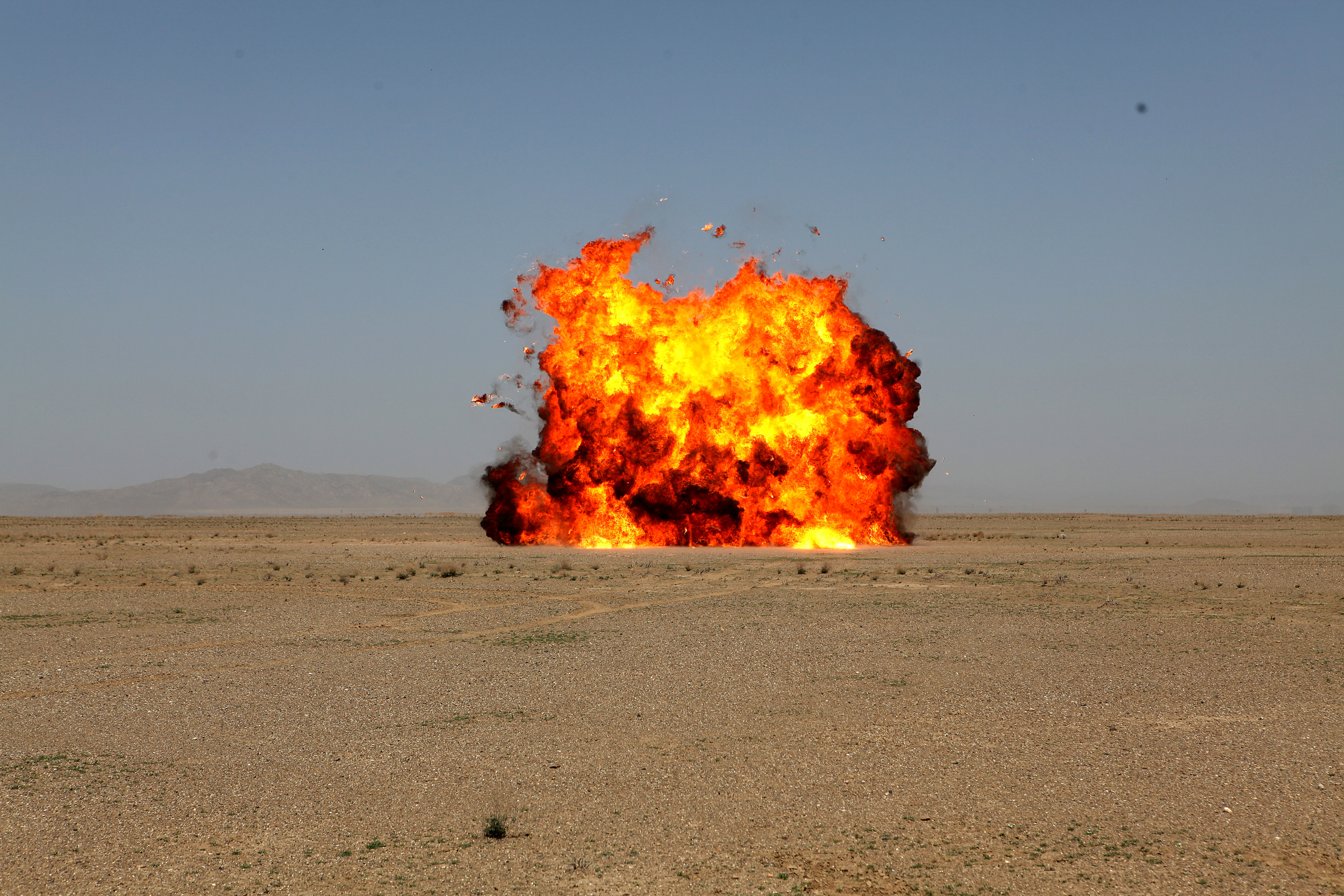 علت شنیده شدن صدای انفجار در تبریز چه بود؟