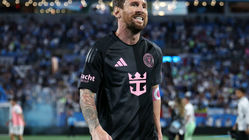 مسی به نیوکمپ بازگشت