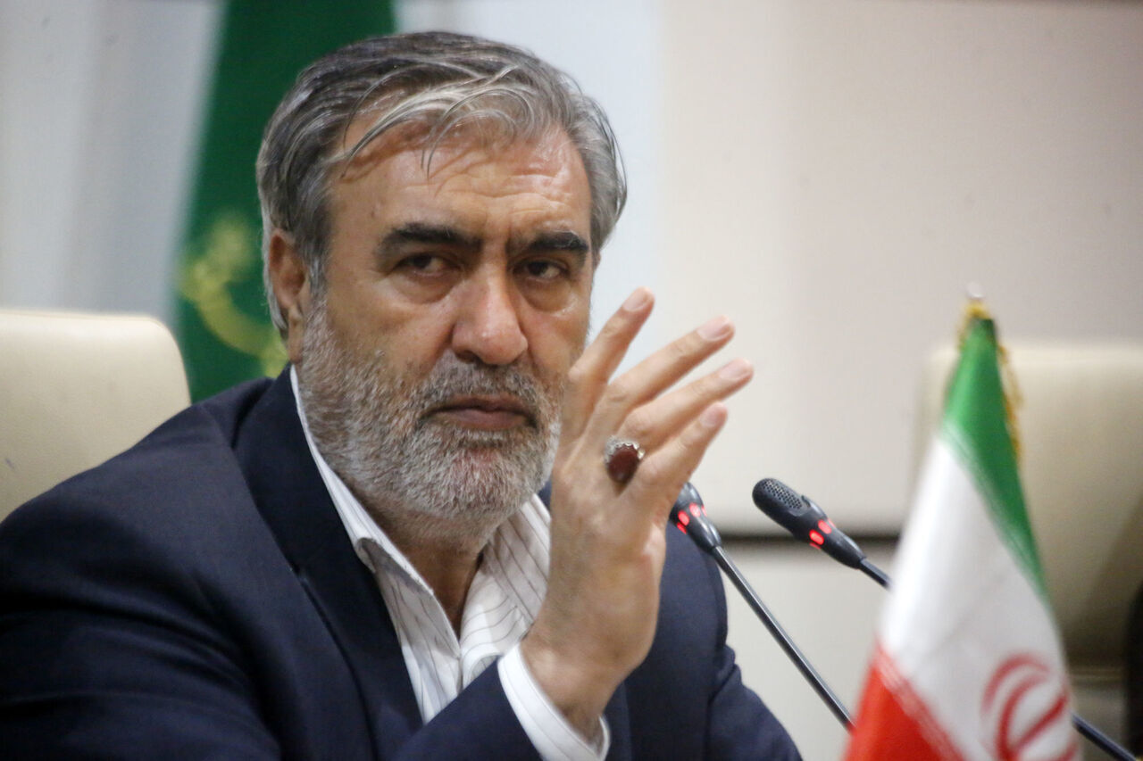 رئیس کمیسون امنیت ملی: لت ایران هرگز خیانت&zwnj;های همیشگی فرانسه را فراموش نمی&zwnj;کند