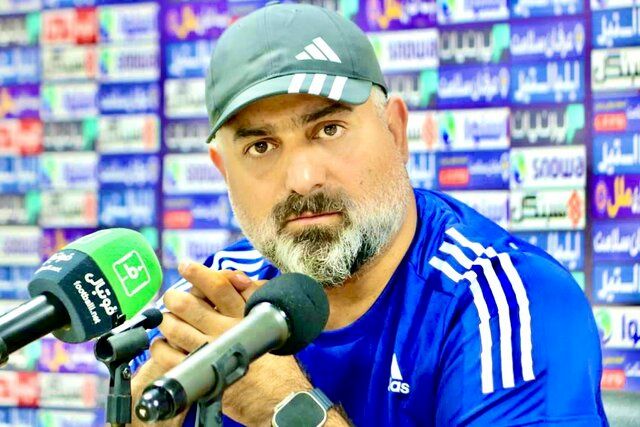 اشکش به پورموسوی حمله کرد/ انتقادات شدید خطاب به سرمربی استقلال خوزستان