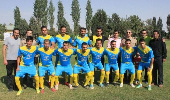 نگاهی به افتخارات و دستاوردهای ورزشی مهدی سالاروند در فوتبال و دوومیدانی