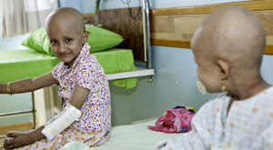 با روند فعلی آینده کودکان مبتلا به سرطان از حق درمان محروم خواهند شد