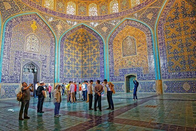 ایران به این صورت می‌تواند 15 میلیون گردشگر خارجی جذب کند