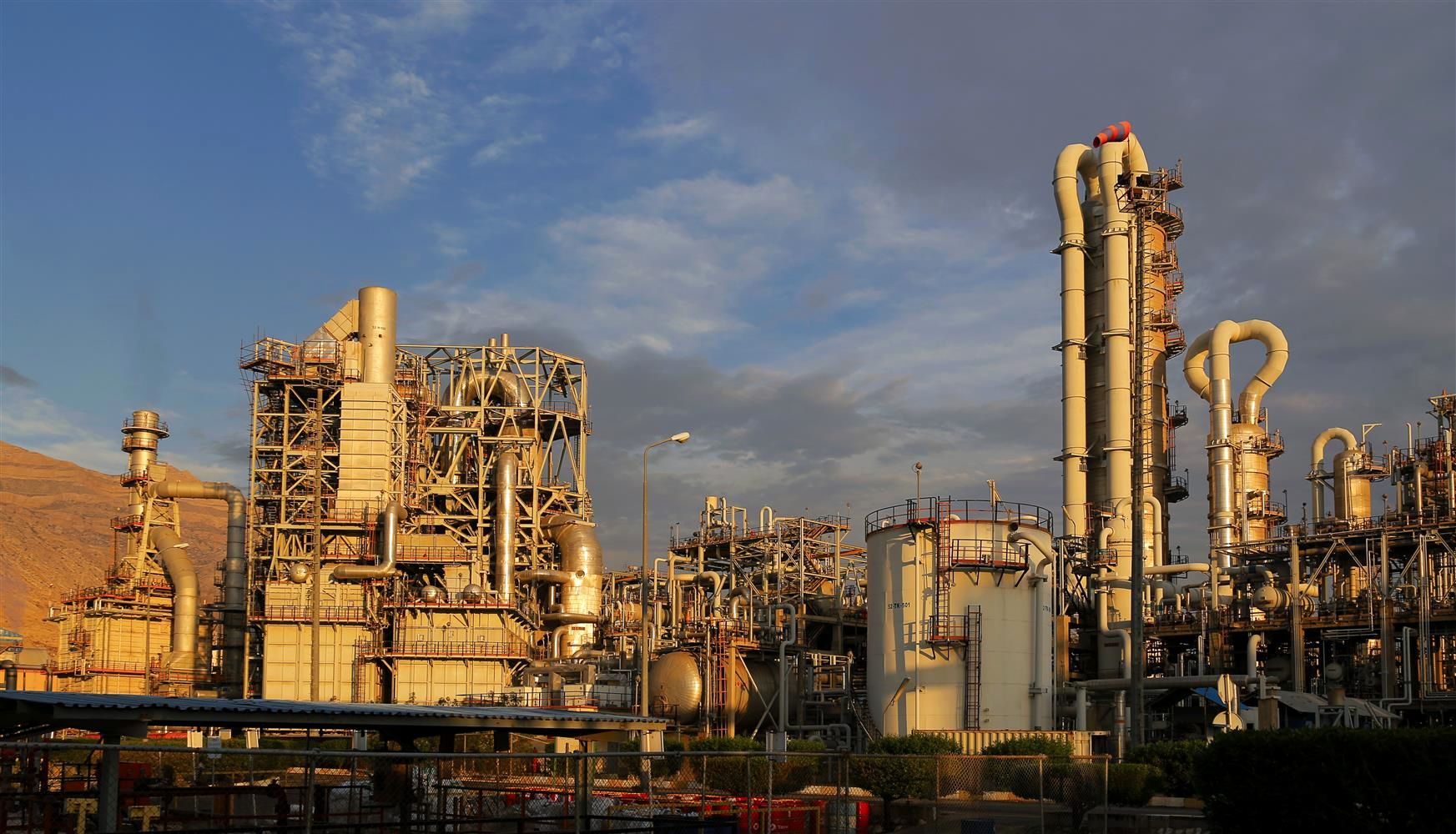 گام ۱۲ همتی غول پتروشیمی ایران برای تکمیل طرح‌های دارای اولویت