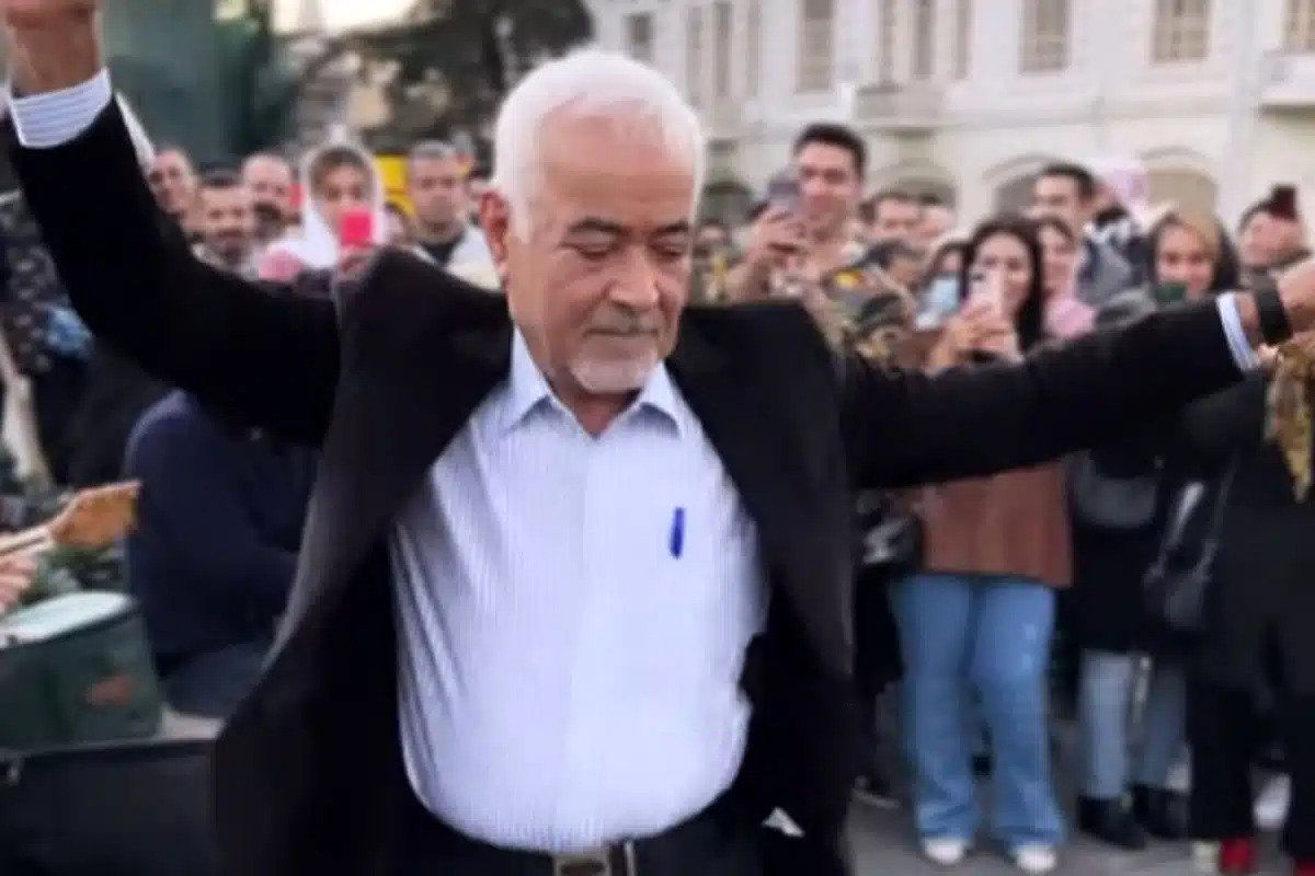 سه دیدگاه جامعهشناسانه درباره شادی از نوع صادق بوقی