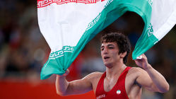 حمید سوریان از نگاه روس‌ها برترین کشتی‌گیر قرن شد