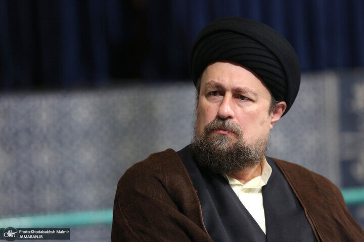 حسن خمینی: گاهی پس از شهادت&zwnj;ها مسئولیت را به&zwnj;عهده&zwnj;گرفتن به&zwnj;مراتب سخت&zwnj;تر استحسن خمینی: گاهی پس از شهادت&zwnj;ها مسئولیت را به&zwnj;عهده&zwnj;گرفتن به&zwnj;مراتب سخت&zwnj;تر است