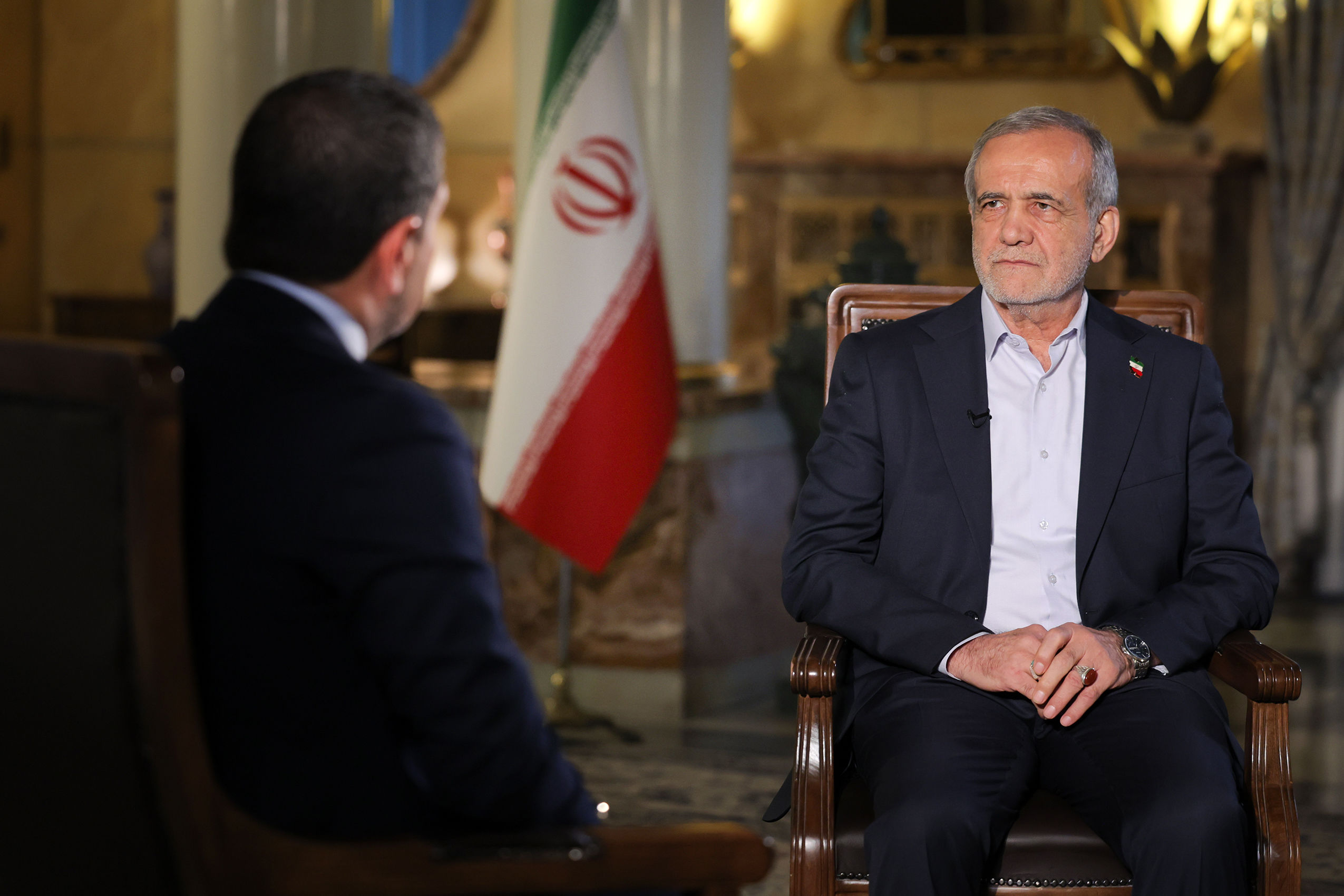 پزشکیان: ما در چارچوب قوانین بینالمللی، آمادگی مذاکره داریم/ ایران هیچ آمادگی ندارد که غنیسازی اورانیوم را از دست بدهد