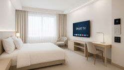 تجهیزات هوشمند اتاق هتل که تجربه اقامت را تغییر می‌دهند