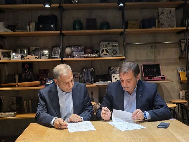 ایران و گرجستان درباره سفرهای خودرویی تفاهم نامه امضا کردند