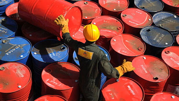  راه‌ کاهش وابستگی به نفت در یک اقتصاد نفت محور چیست؟