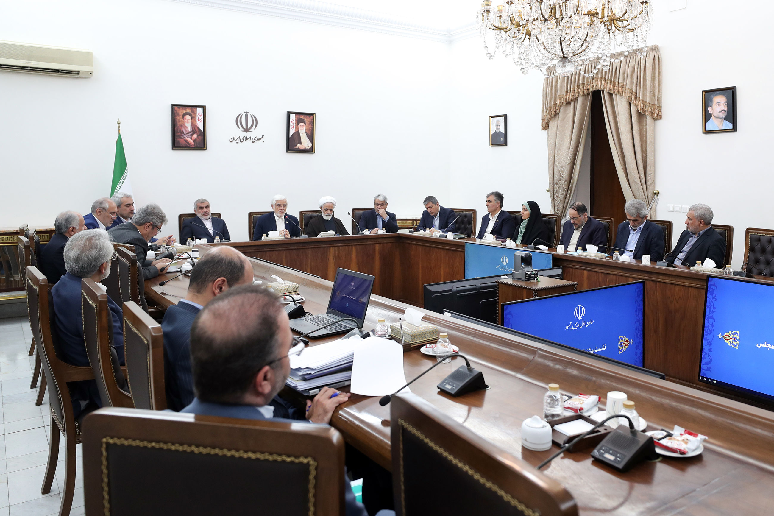 اولین نشست مشترک دولت و مجلس؛ تحقق شعار «وفاق ملی» در عمل