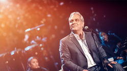 پیگیری رسانه اصولگرا برای بازگشت «دورهمی» مهران مدیری روی آنتن